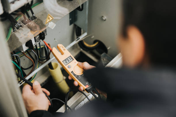 Best Affordable Emergency Electrician  in Val Verde, CA